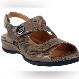 Clarks Artisan Tiffani Aldora Metallic‎ Sheen Snakeskin Print Sandals -- 9/5M